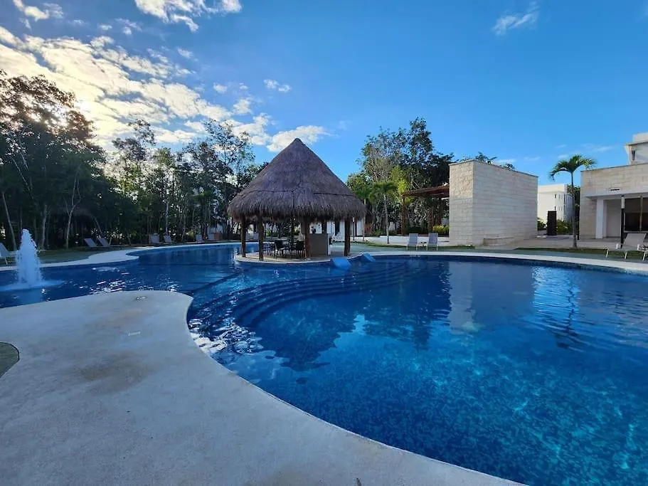 Hermoso Condominio Con Alberca En Puerto Morelos Mexico